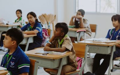 L’éducation à la maison, la nouvelle épidémie: Pourquoi les parents optent pour l’école à domicile?